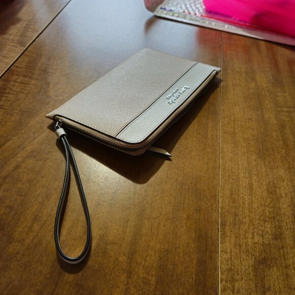 Kate Spade Wristlet Colorblocked - Picture 4 of 10